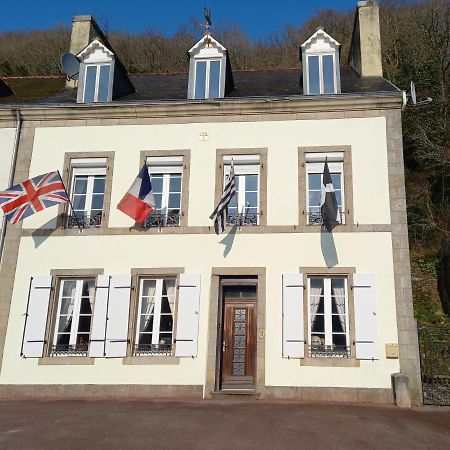Maison De La Riviere Villa Port-Launay ภายนอก รูปภาพ