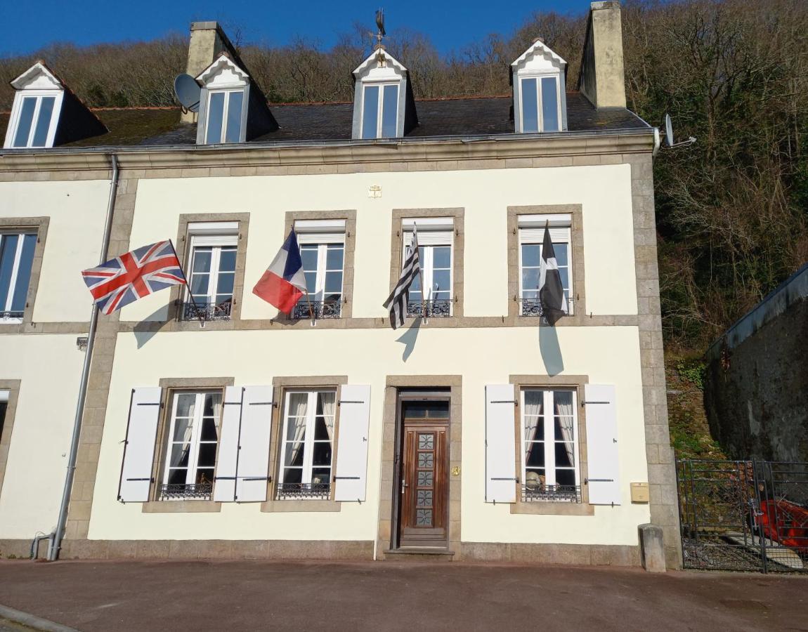 Maison De La Riviere Villa Port-Launay ภายนอก รูปภาพ